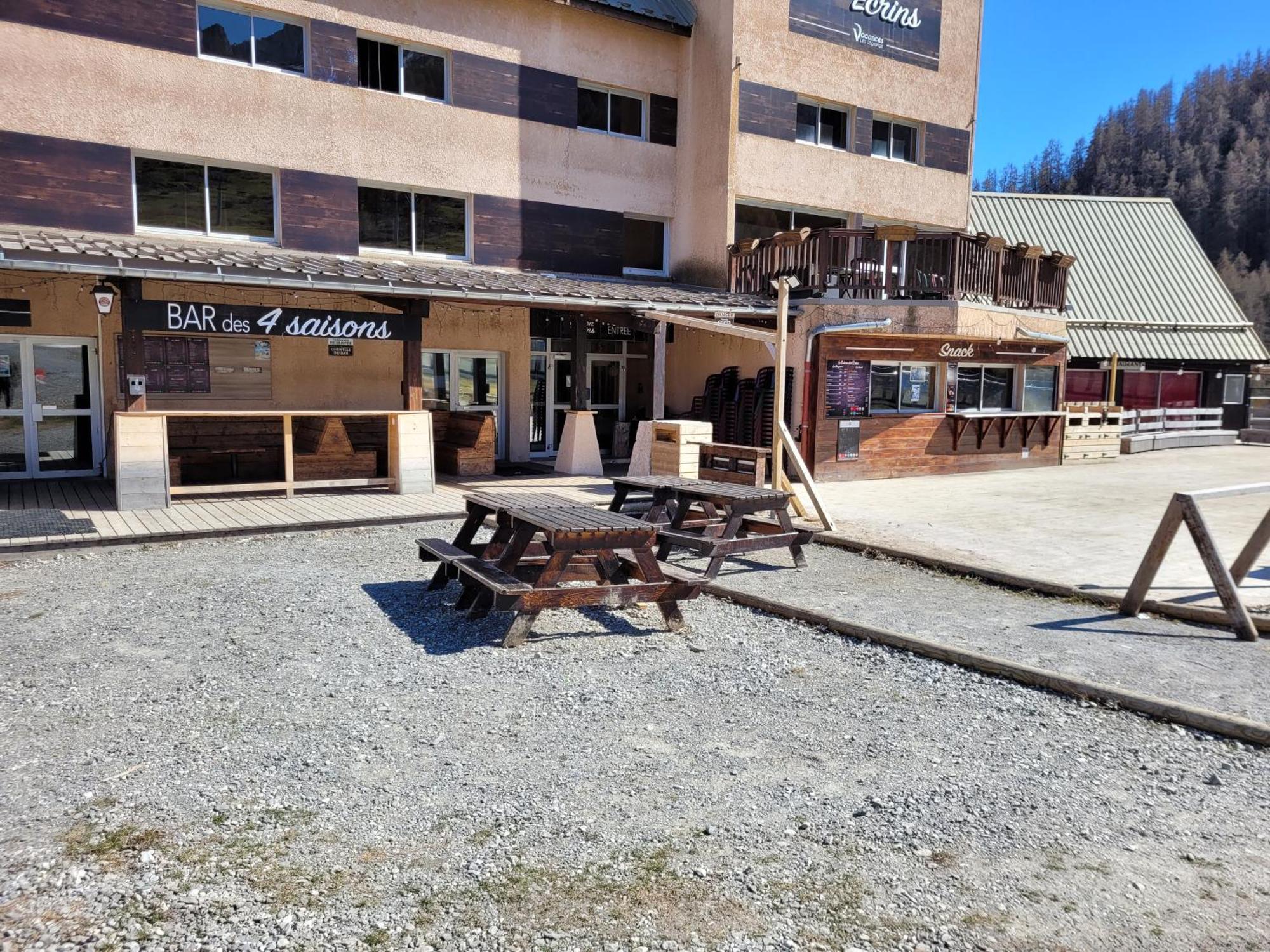 Apartment 5 Personnes En Rez De Jardin